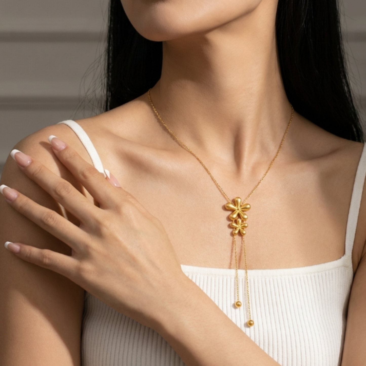 Flower drop pendent necklace